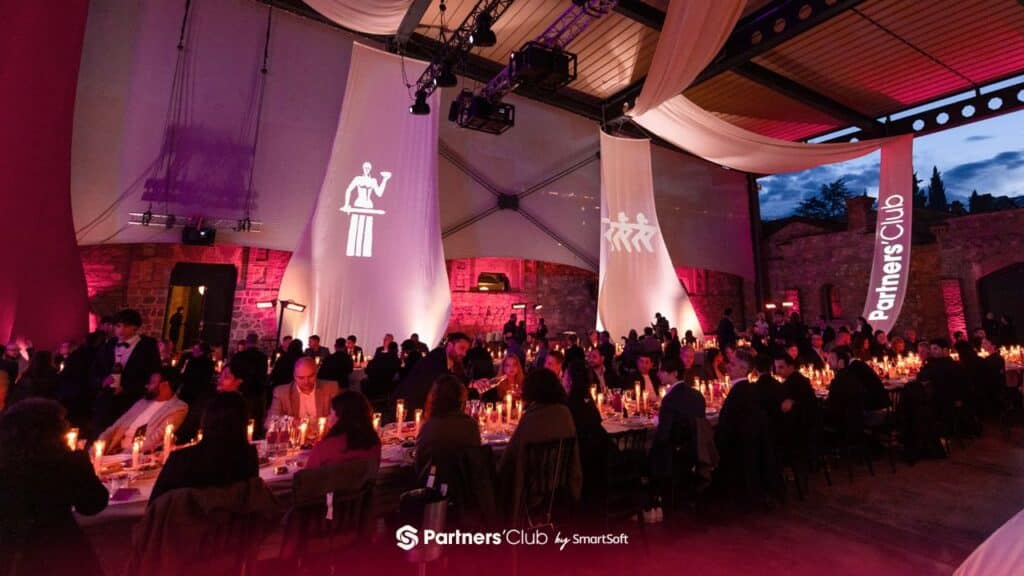 Partners' Club SmartSoft